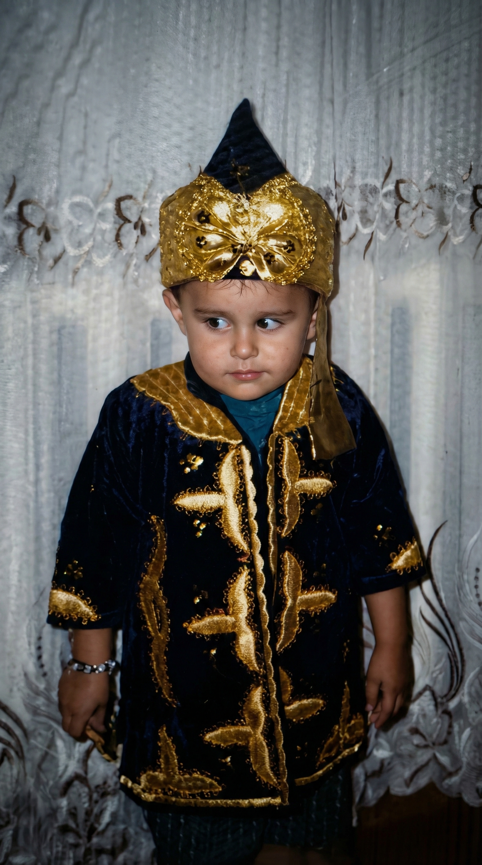 Фото Мавлона в стиле polaroid